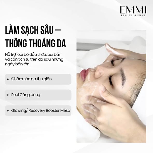 Làm sạch sâu và thông thoáng da tại Emmi Beauty Skinlab